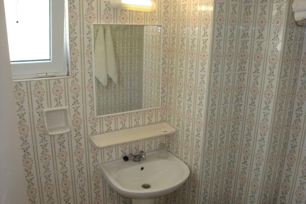 Karis Hotel コス・タウン エクステリア 写真